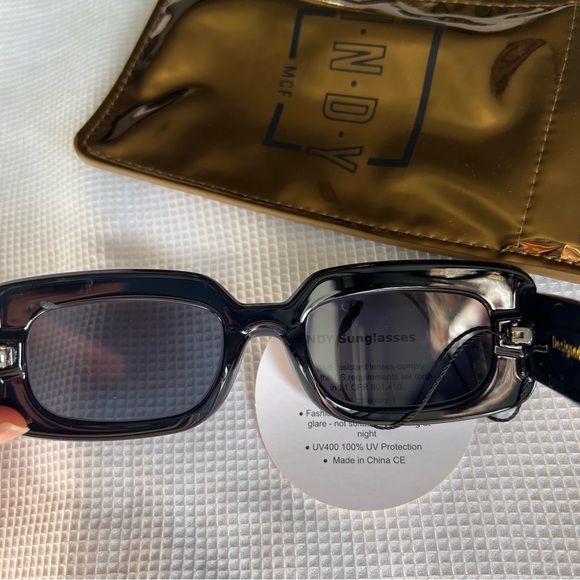 FreePeople Indy Sunglasses - Picture 2 of 8